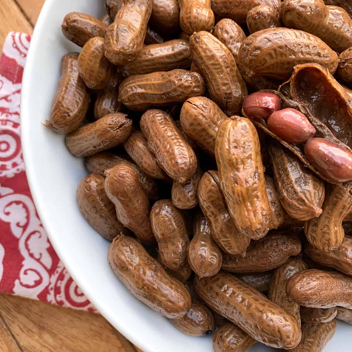 Classic Boiled Peanuts